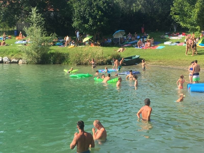 Badegäste am See Flasch City Restaurant Events & Hochzeit Location in St. Lorenzen im Murztal, Stmk Bruck/Mur & Mürzzuschlag S6 St Marein Ausfahrt