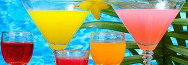 COCKTAILS MIT ALKOHOL